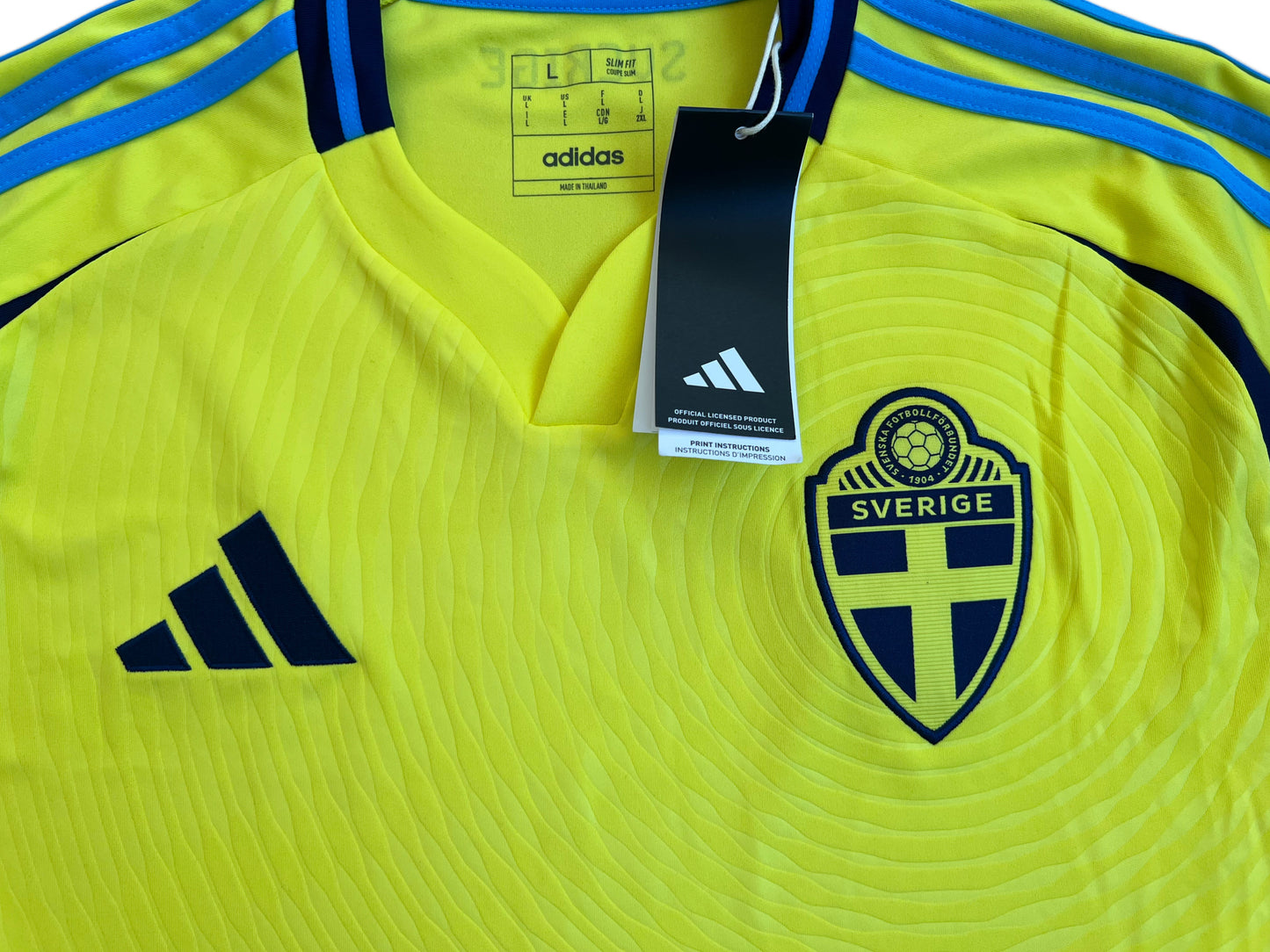 Sverige 2024-2025 Hemmatröja L BNWT
